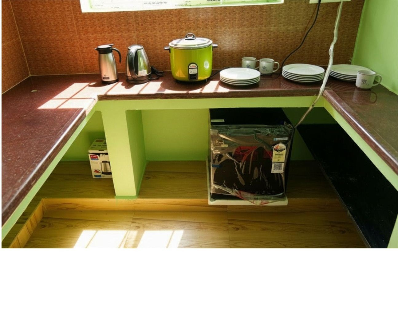 Kitchenette counter